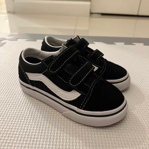 Vans Toddler Old Skool V Black- Size 8